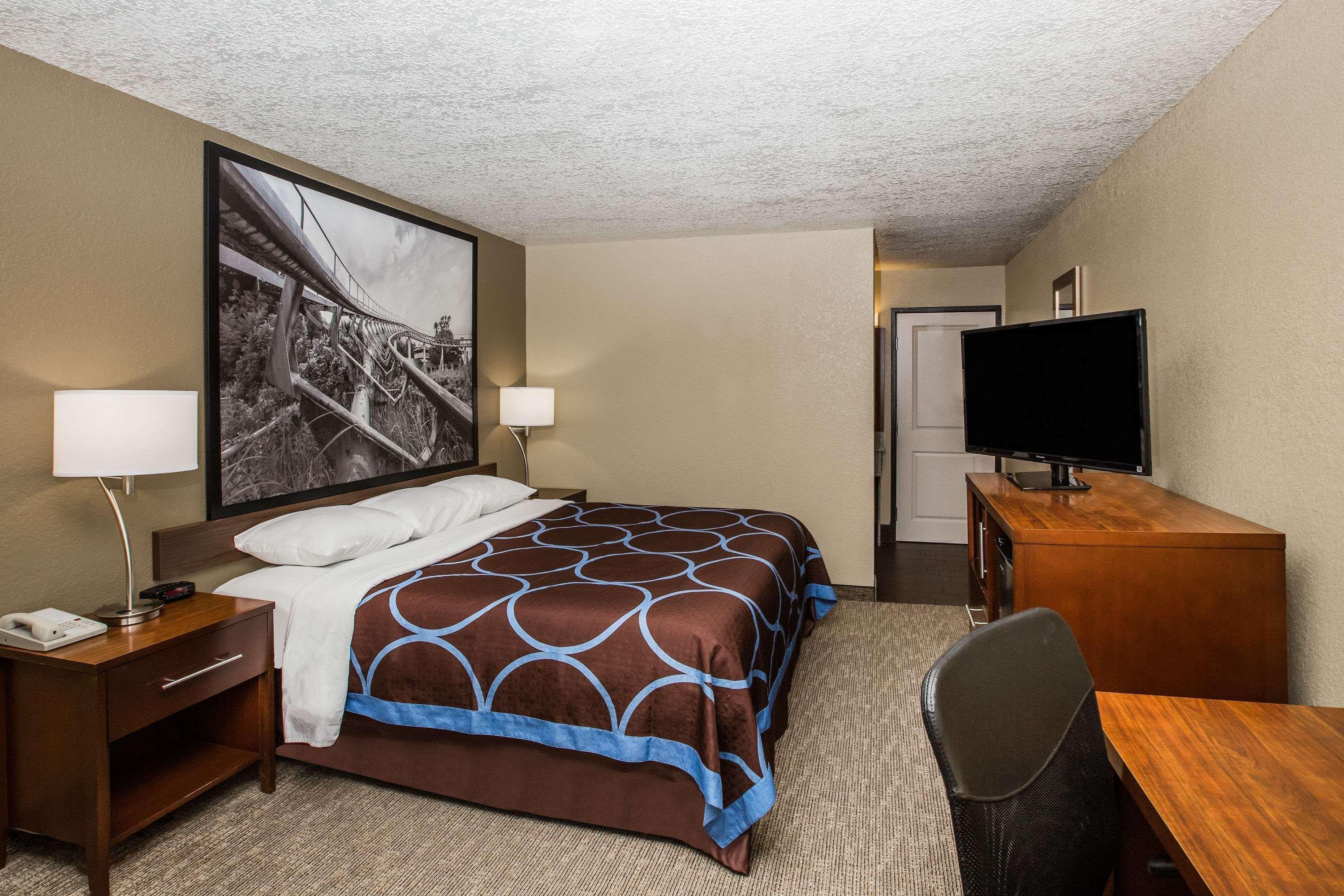 ซูเปอร์ 8 บาย วินด์แฮม แอลทูนา Hotel อัลทูนา ภายนอก รูปภาพ