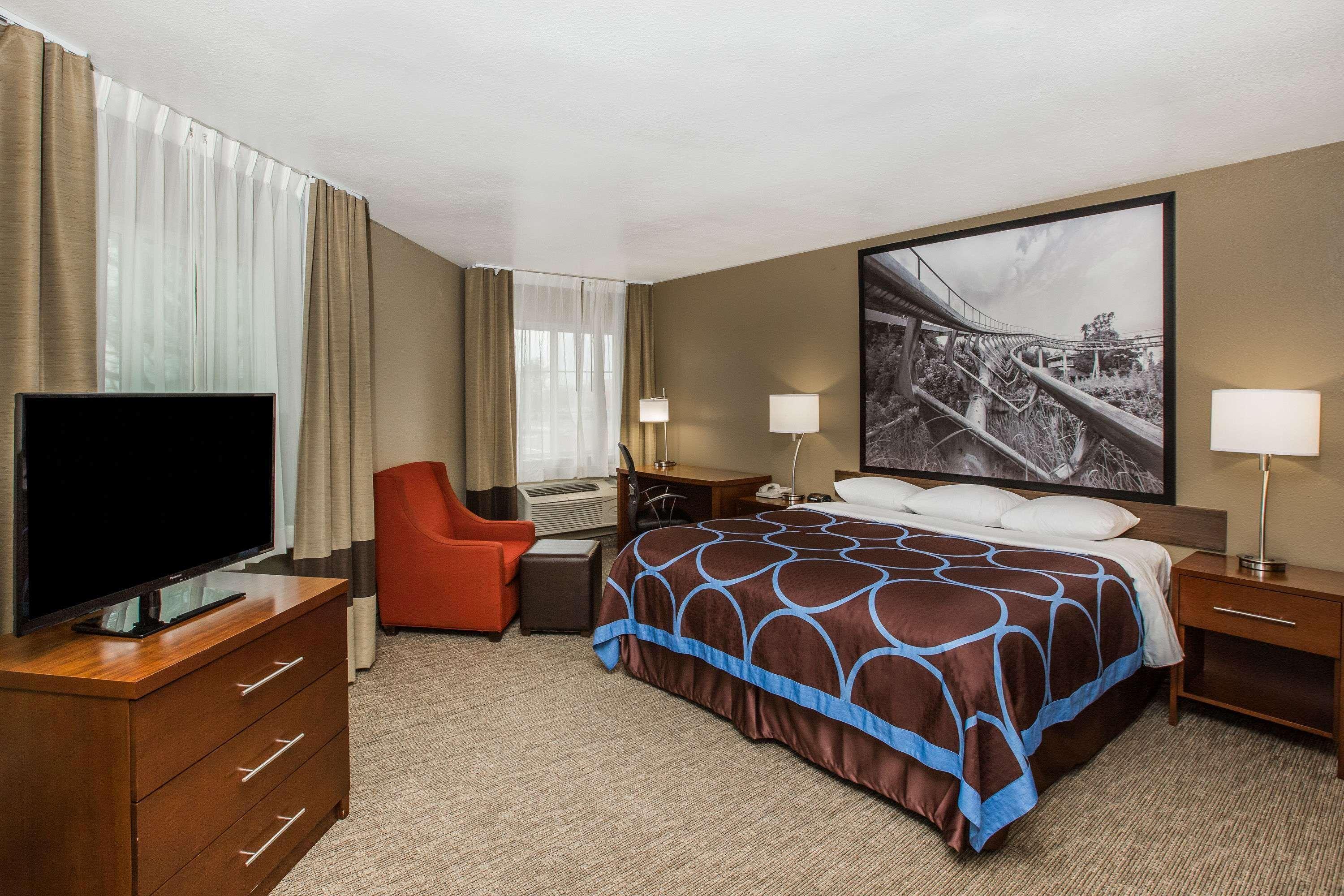 ซูเปอร์ 8 บาย วินด์แฮม แอลทูนา Hotel อัลทูนา ภายนอก รูปภาพ