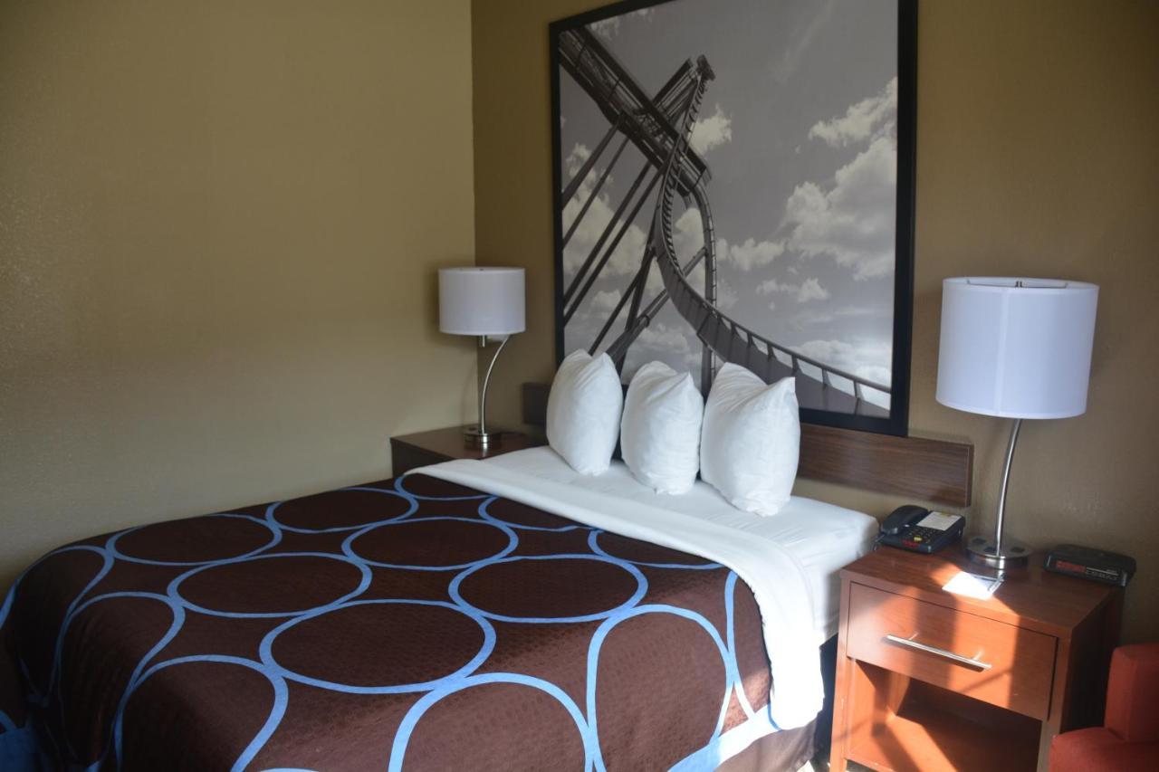ซูเปอร์ 8 บาย วินด์แฮม แอลทูนา Hotel อัลทูนา ภายนอก รูปภาพ