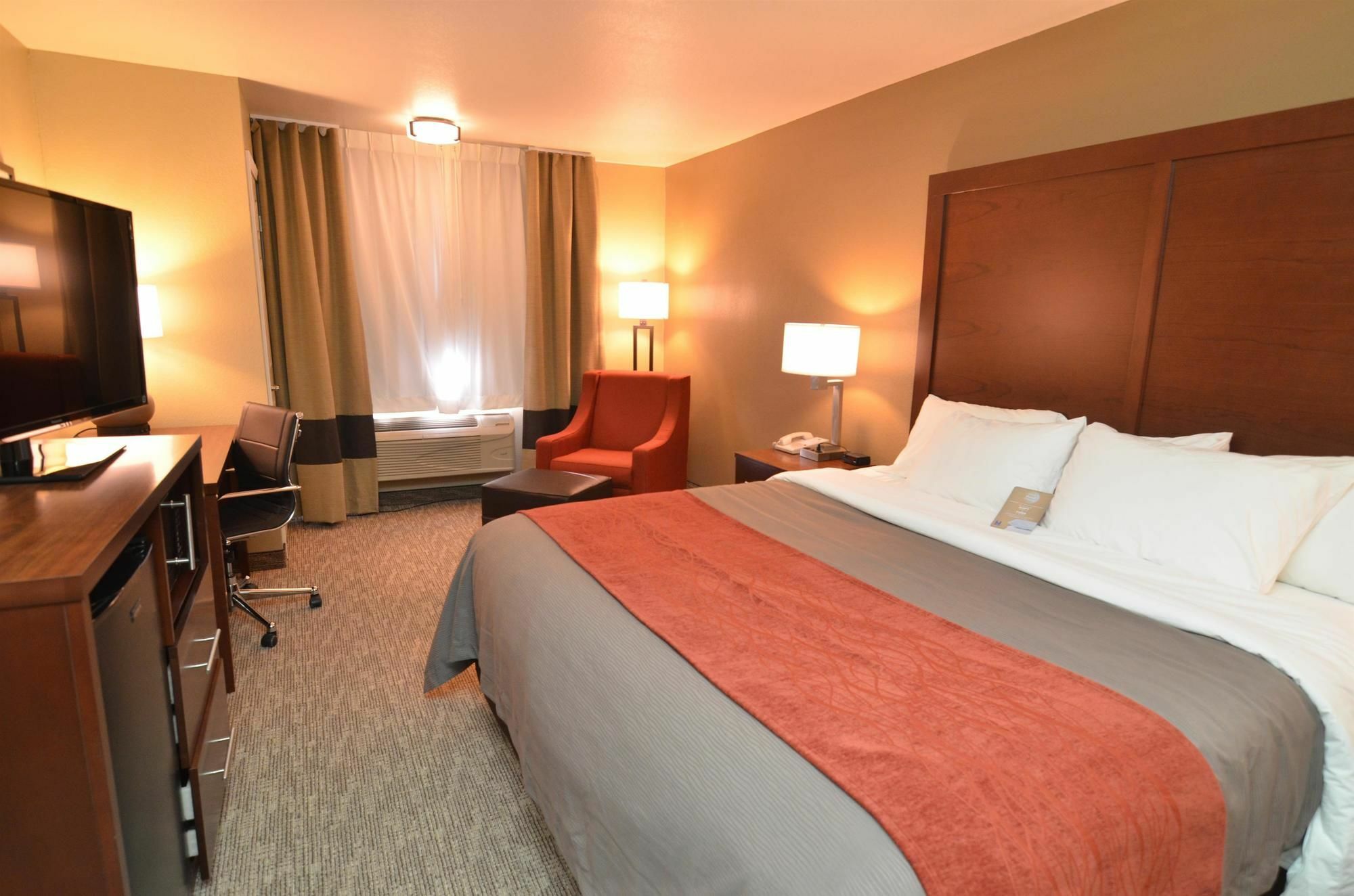 ซูเปอร์ 8 บาย วินด์แฮม แอลทูนา Hotel อัลทูนา ภายนอก รูปภาพ